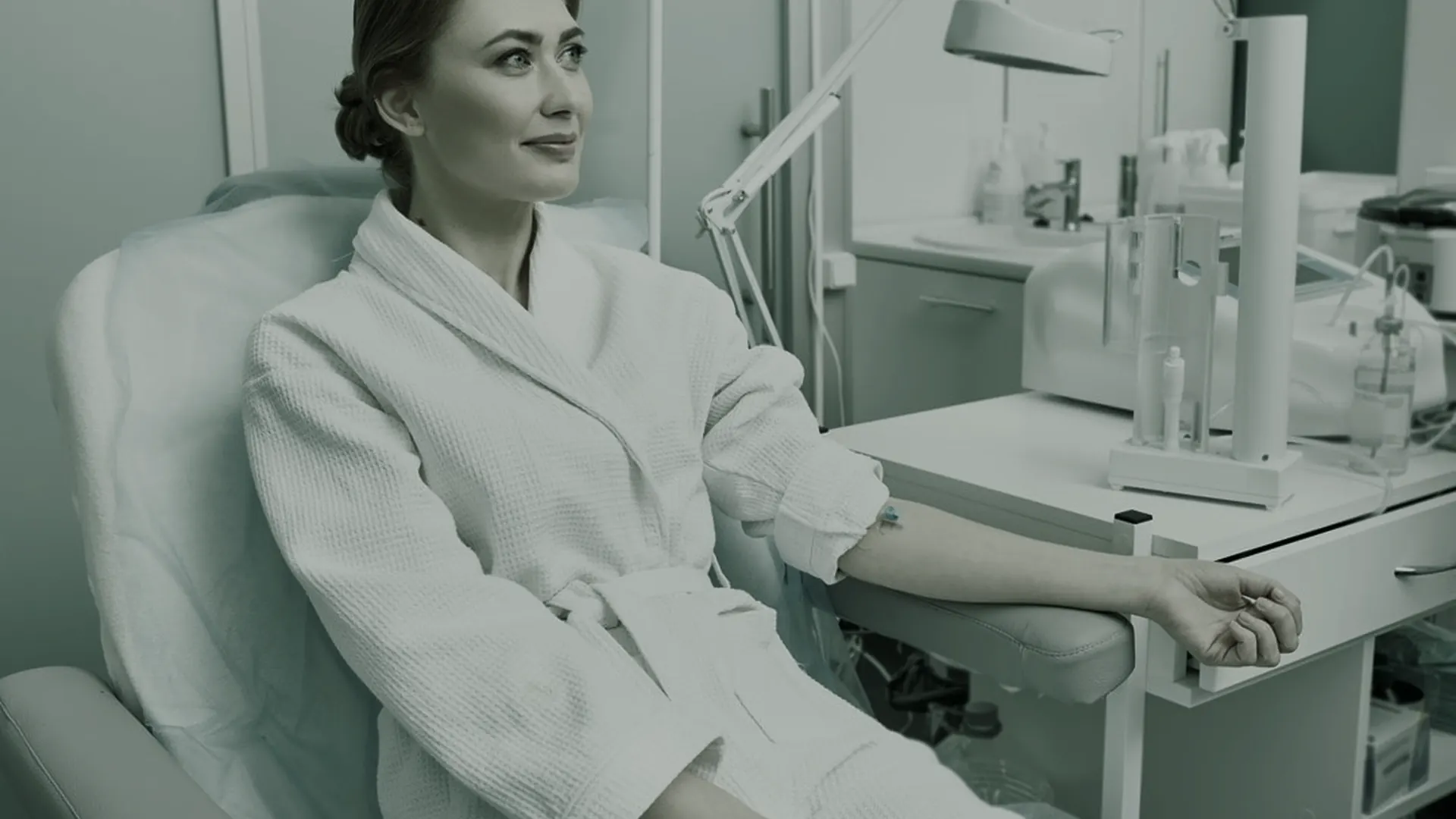 Ozone therapy equipment in a treatment room at the clinic